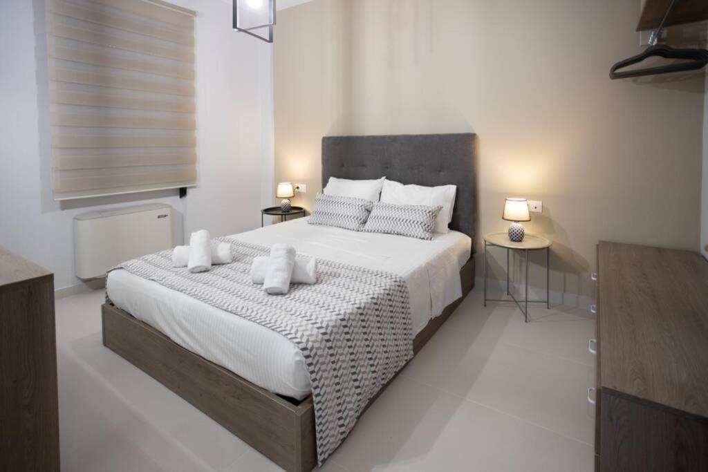 Mela Luxury Apartments Maroulas Ngoại thất bức ảnh