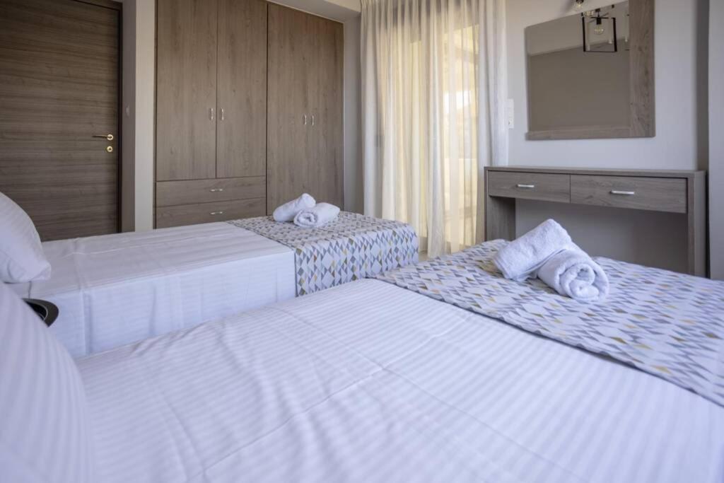 Mela Luxury Apartments Maroulas Ngoại thất bức ảnh
