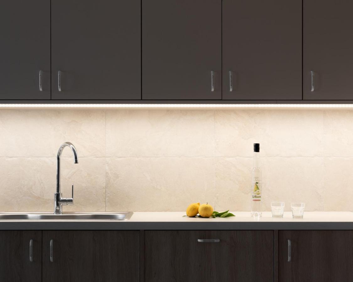 Mela Luxury Apartments Maroulas Ngoại thất bức ảnh