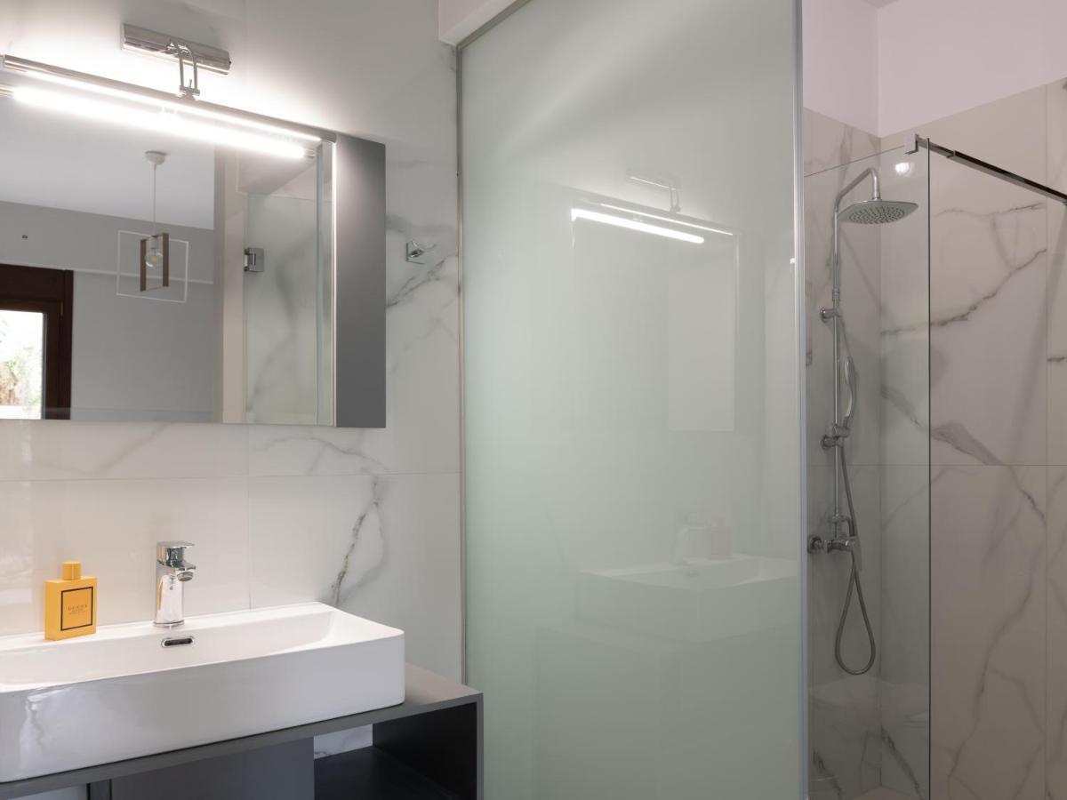 Mela Luxury Apartments Maroulas Ngoại thất bức ảnh